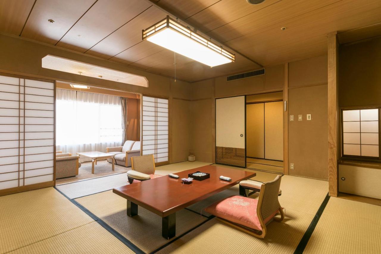 Isawa Tokiwa Hotel Fuefuki Екстер'єр фото
